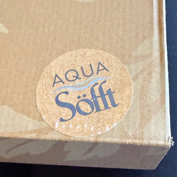 Sofft Cream Women’s Suede Ankle Booties - Picture 11 of 11